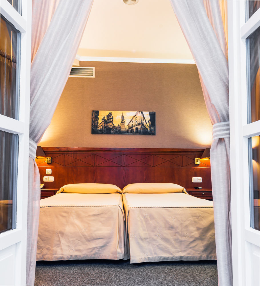 Hotel Herradura Сантьяго-де-Компостела Екстер'єр фото