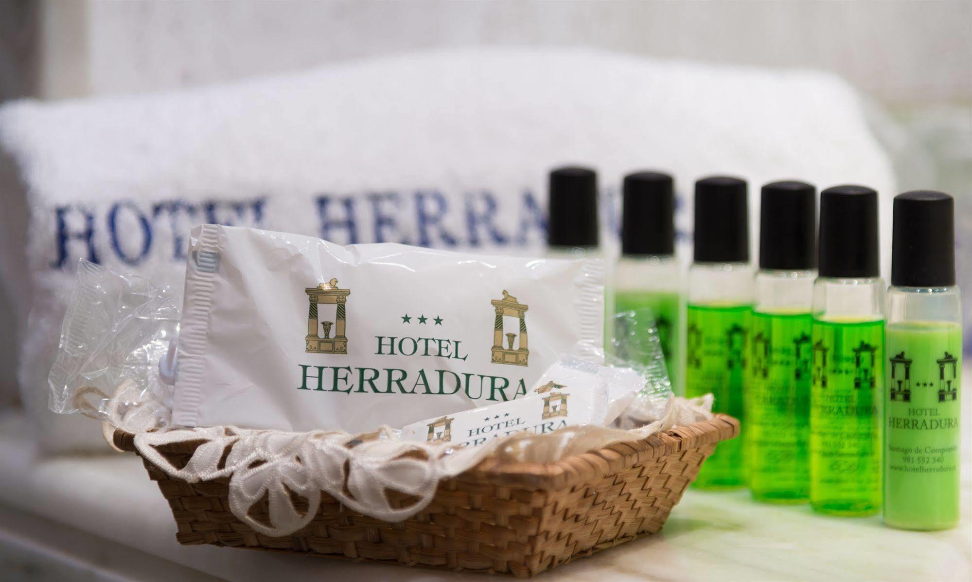 Hotel Herradura Сантьяго-де-Компостела Екстер'єр фото