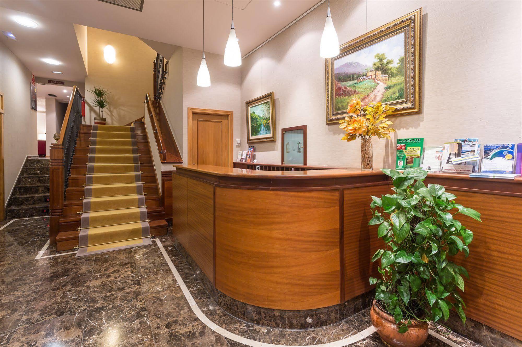 Hotel Herradura Сантьяго-де-Компостела Екстер'єр фото